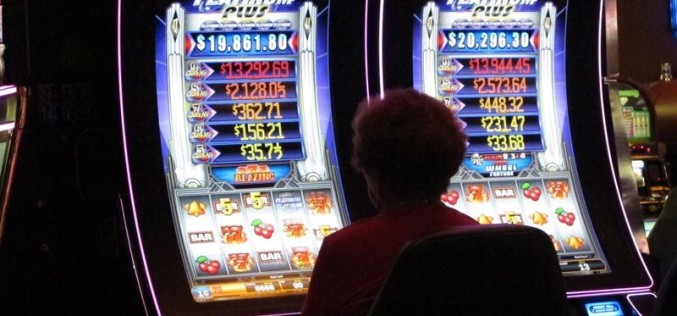 HOW TO EARN PROFIT BY PLAYINGIN SLOT MACHINES?
