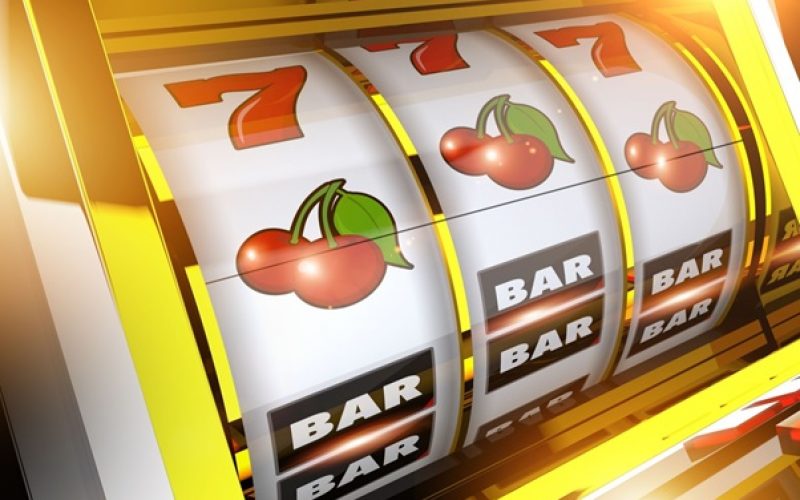    What are the differences between progressive jackpot, video and 3-reel slots?